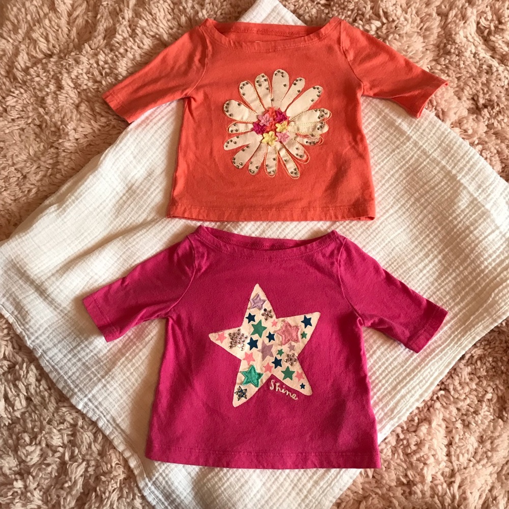 OshKosh B’Gosh Girl shirts 6M Star & Daisy 2 pack!